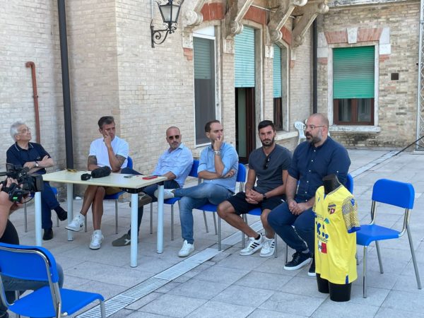 la comunità di capodarco scende in campo con la fermana